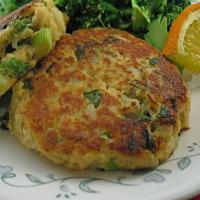 Salmon Cakes - Canadian Living image