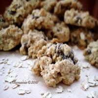 Classic Raisin Oatmeal Cookies_image