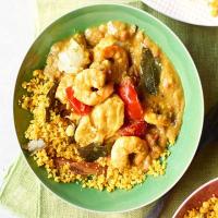South Indian coconut & prawn curry image