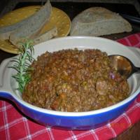 Rosemary-Scented Lentils and Sausage_image