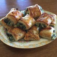 Spinach Rolls with Puff Pastry_image
