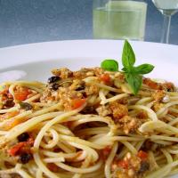 Pasta With Sardine Sauce (Pasta Con Sardine Siciliano) image