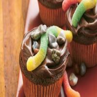 Quick Dirt and Worms Cupcakes image