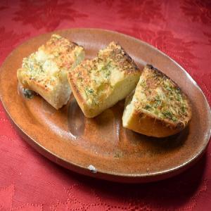 Dilled Garlic Bread image