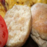 Crusty Yummy Biscuits_image