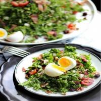 King Kale Salad with Bacon and 7-minute Egg_image