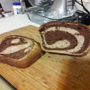 Rye Swirl Bread_image