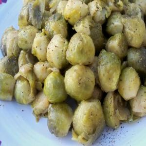Glazed Brussels Sprouts With Lemon and Pepper_image