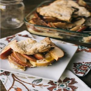 Baked Amish Apple Custard Dessert_image