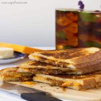 Apple Cider Vinegar Caramelized Onion Grilled Cheese_image