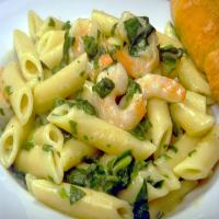 Easy Shrimp Florentine and Penne Pasta_image
