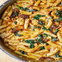 Asiago Chicken Pasta with Sun-Dried Tomatoes and Spinach Recipe - (3.7/5) image