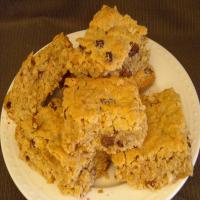 Oatmeal and Raisin Spice Cookie Bars image