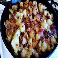 ~ Bermuda Onion & Garlic Fried Taters ~ image