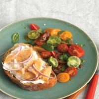 Smoked Trout on Toast with Tomato Salad_image