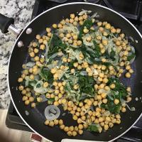Spinach with Chickpeas and Fresh Dill image