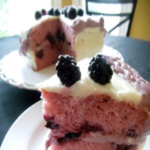 Blackberry Cake with Cream Cheese Filling_image