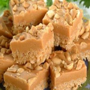 Crispy Peanut Butterscotch Fudge Squares_image