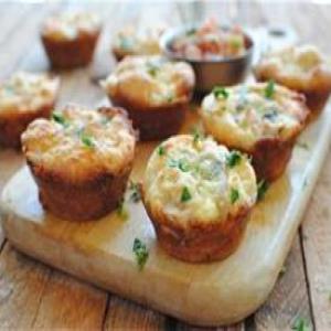 Mini Tex-Mex Chicken and Cheese Pies_image