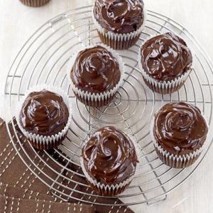 Easy chocolate cupcakes image