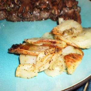 Miss Kitty's Oven-Roasted Potatoes_image