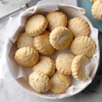 Garlic Potato Biscuits image