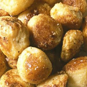 Goose fat roast potatoes_image