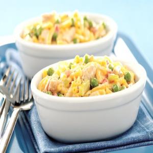 Cheesy Macaroni and Tuna Salad_image