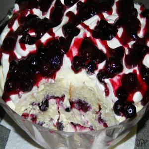 Blueberries and Cream Trifle Recipe - (4/5)_image