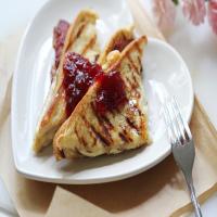 Grilled Cheese French Toast With Bacon_image