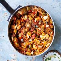 Slow-cooked marrow with fennel & tomato_image