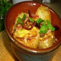 Roasted Potatoes With Bacon, Cheese, and Parsley_image