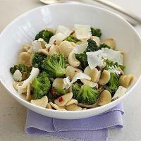 Pasta shells with broccoli & anchovies image