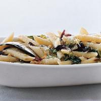 Penne Rigate with Mixed Greens and Pine Nuts_image