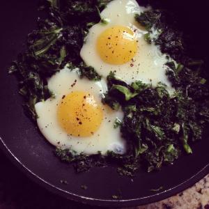 Creamed Kale & Eggs_image
