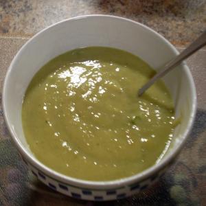 Cream of Asparagus Soup (vegan) image