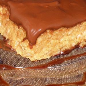 Chocolate-Smothered Skor Squares image