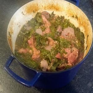 Corned Beef with Onions and Greens_image