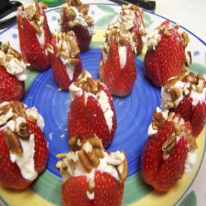 Southern Living's Stuffed Strawberries_image