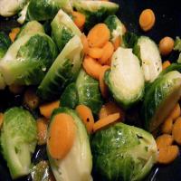 Maple-Flavored Brussels Sprouts With Carrots_image