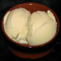 Deliciously Tart Lemon Ice Cream image