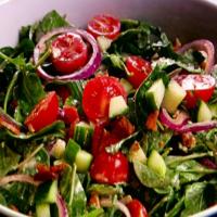 Arugula Salad with Bacon and Pecans_image