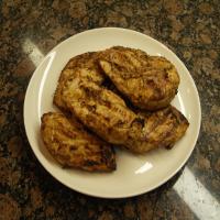 Grilled Chicken Breasts With Onion Glaze_image