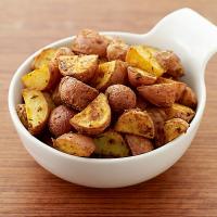 Dijon-roasted new potatoes_image