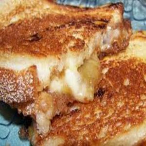 My Grilled Havarti Cheese & Spiced Apple Sandwich_image