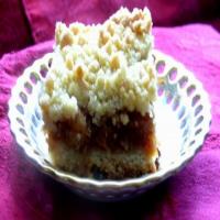 Apple Cake with a Crumble Topping_image