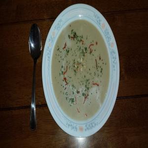 Sherried Onion and Almond Soup With Saffron_image