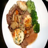 Beef Casserole With Herb Dumplings_image