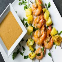 Roasted Shrimp and Pineapple With Peanut Sauce_image