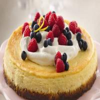 Lemon Cheesecake with Fresh Berry Topping_image